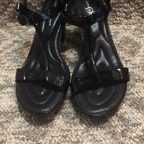 Borncrown Black Patent leather sandals size 9 M/W - Picture 4 of 8